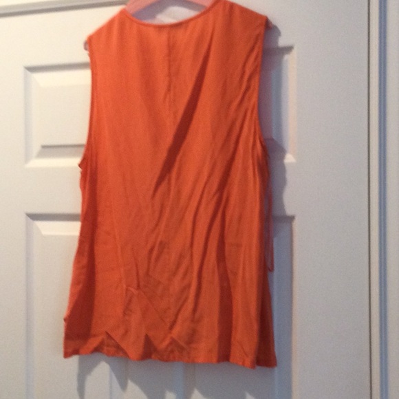 Trina Turk silk sleeveless orange top with button detail and cut out on chest - Picture 5 of 6